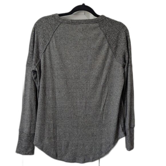 SO Cozy Long Sleeve Gray Casual Raglan Tee Women's Small - Picture 4 of 4